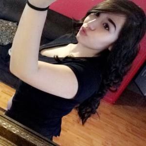 Meet your Posher, Alissa